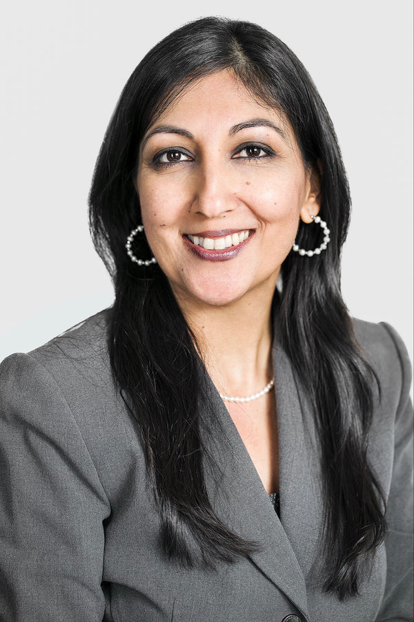 Professional corporate headshot by Lena Di
