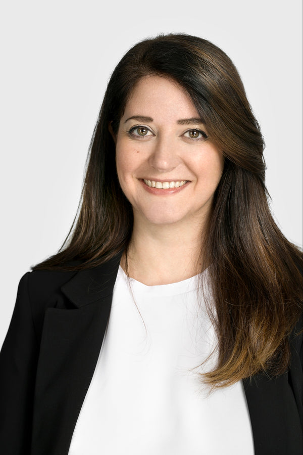Professional corporate headshot by Lena Di