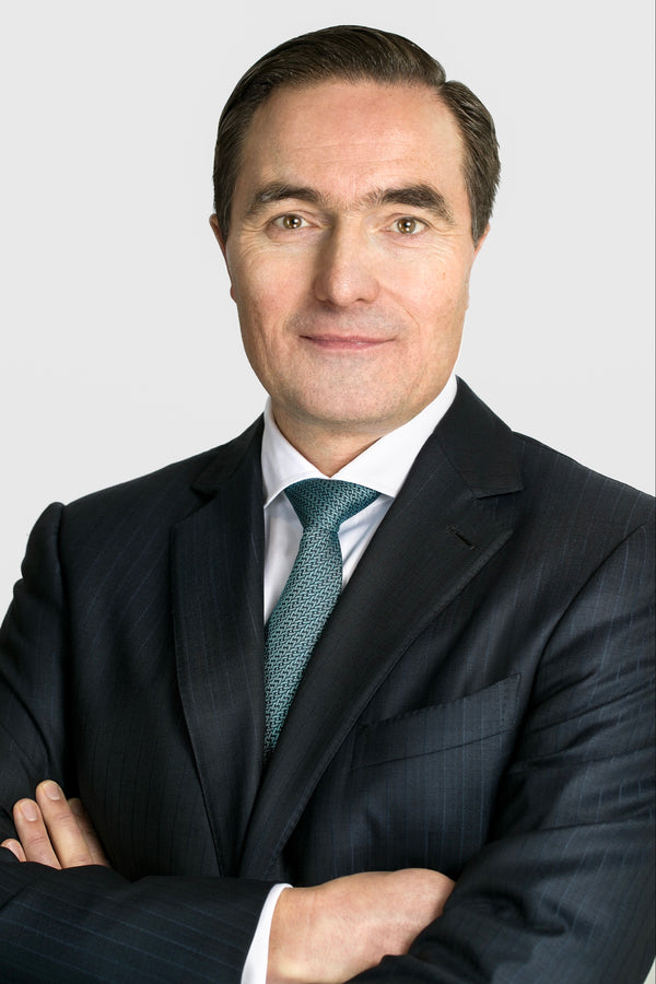Professional corporate headshot by Lena Di