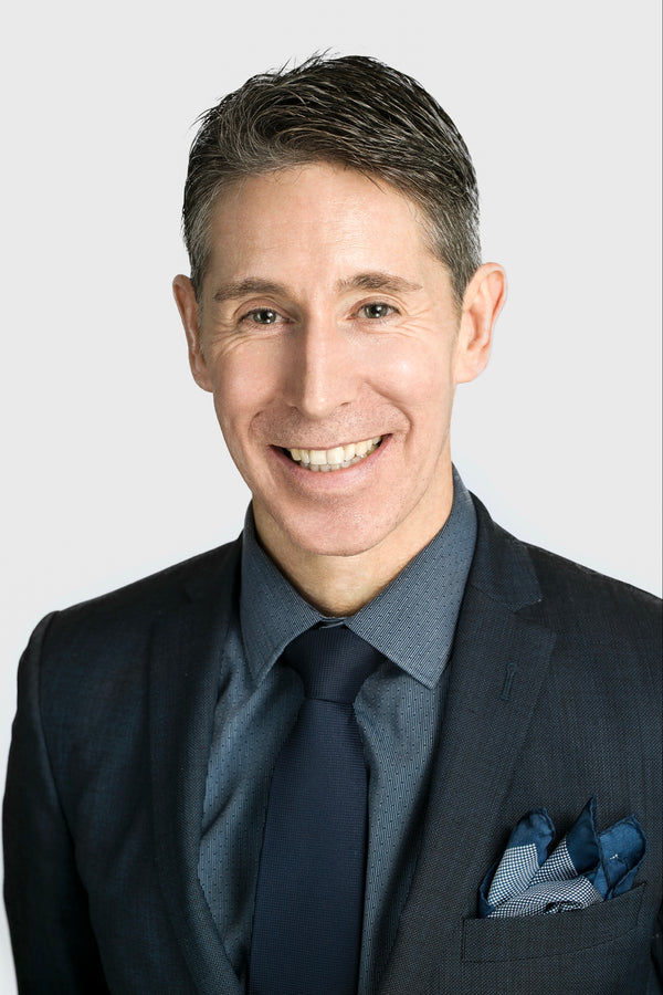 Professional corporate headshot by Lena Di
