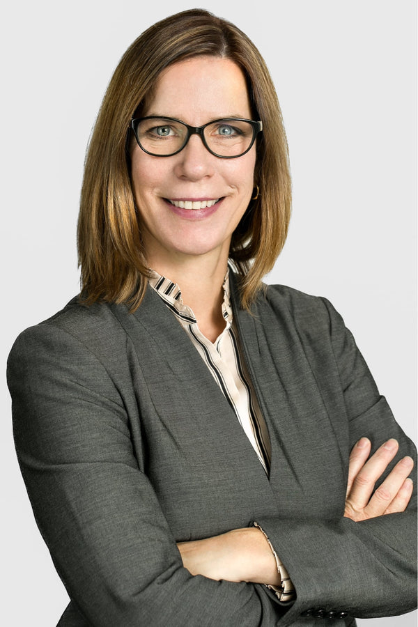 Professional corporate headshot by Lena Di